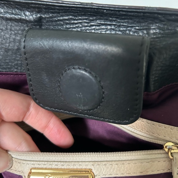 B . Makowsky Luxury Leather Women’s Purse, Shoulder Bag - Picture 6 of 14